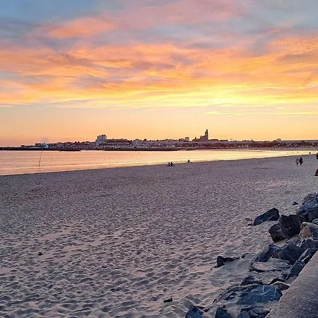 3 Bedroom Amazing In Royan