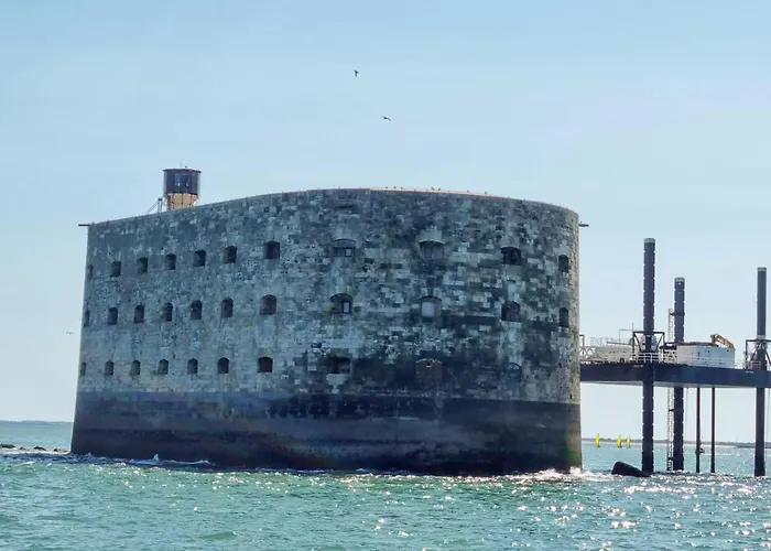 3 Bedroom Amazing In Vakantiehuis *