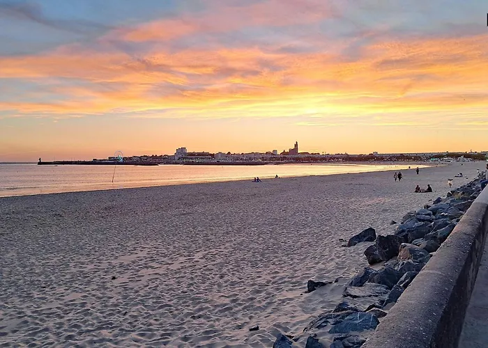 3 Bedroom Amazing In Royan